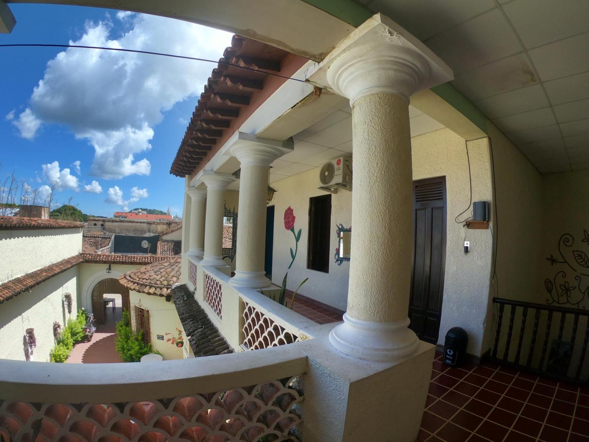 Ricks Hostel Santa Ana Kültér fotó