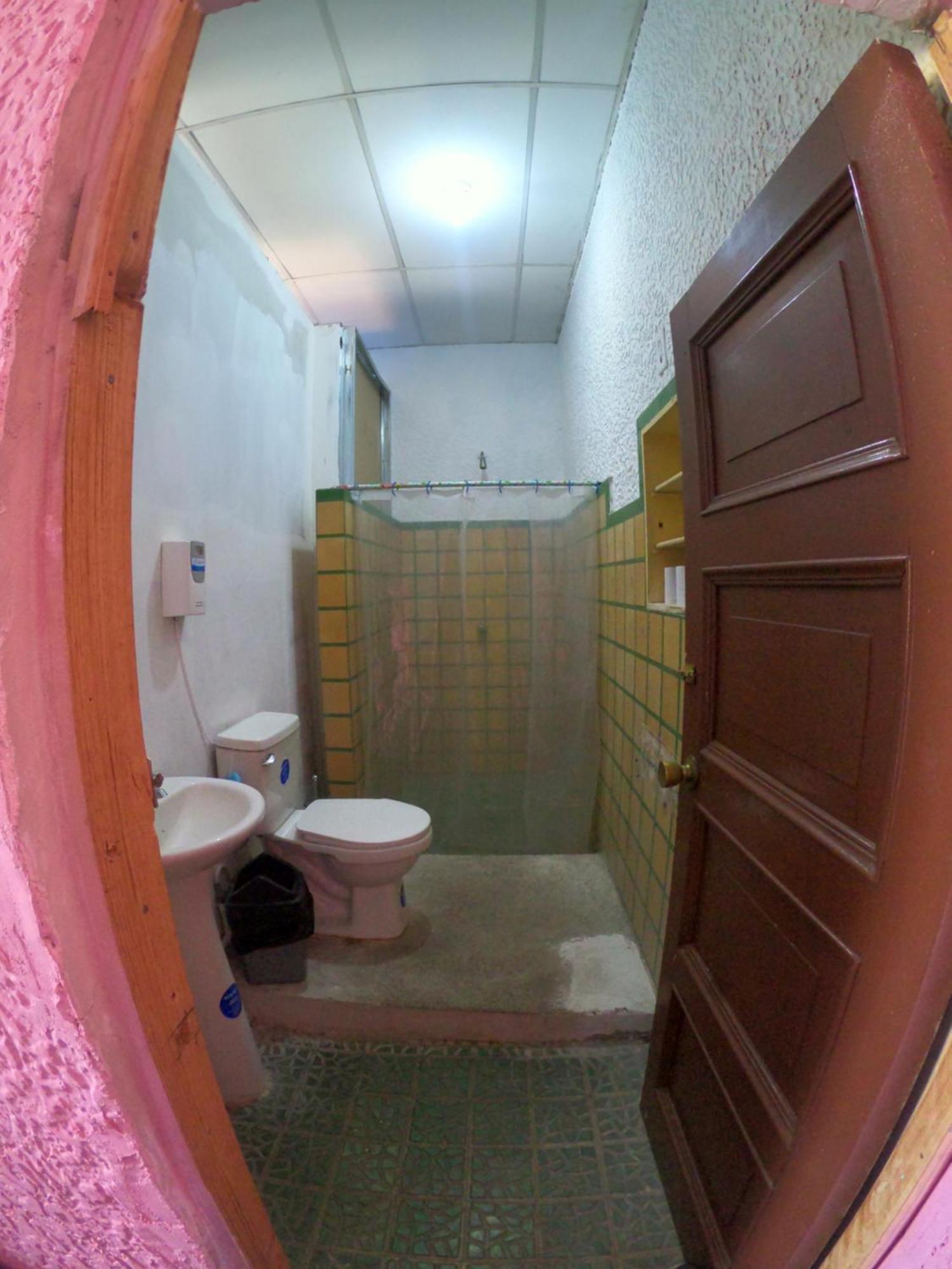 Ricks Hostel Santa Ana Kültér fotó